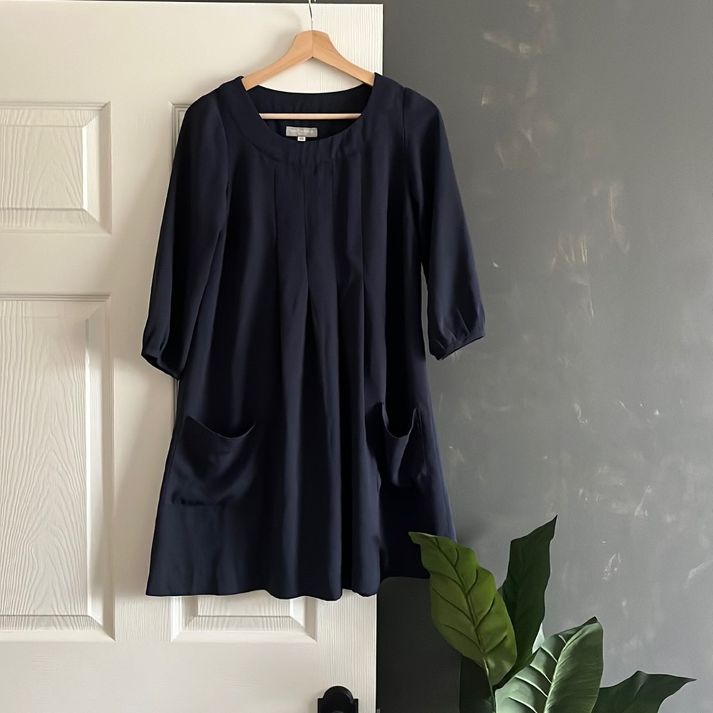 60s-style navy smock dress